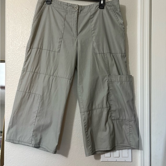 Roni Rabl Light Gray Wide Leg Culottes/Capri Pants. Zipper Button Closure Size M - Picture 1 of 15